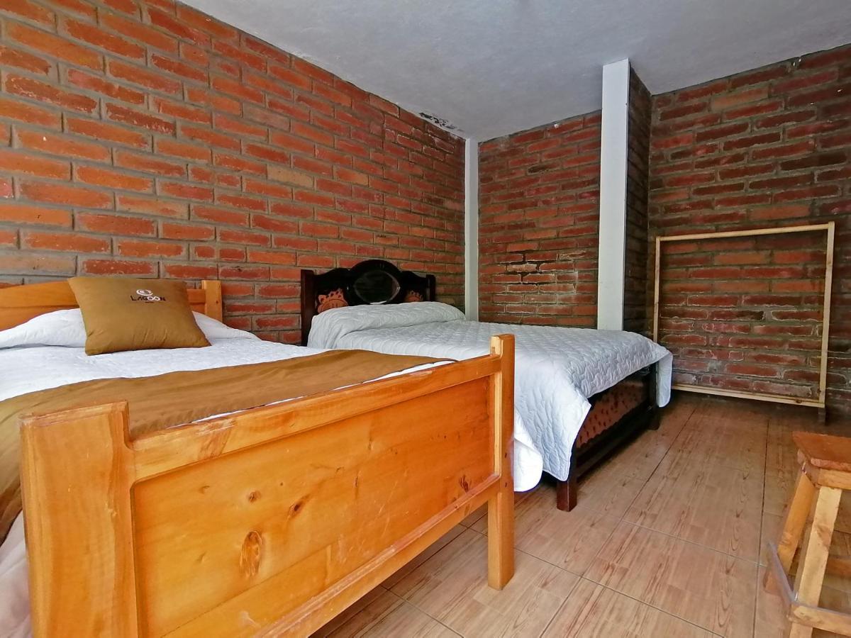 Lagoon Hotel Chugchilan Екстер'єр фото